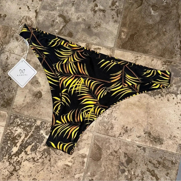 Kamoni Other - Women’s NWT Kamoni Brand Palm Leaf Print Cheeky Style Bathing Suit Bottoms S: XL